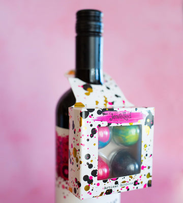 Hanging Wine Bottle Bonbon Box